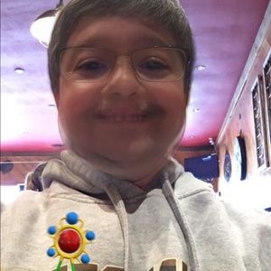 Meet your Posher, Victor